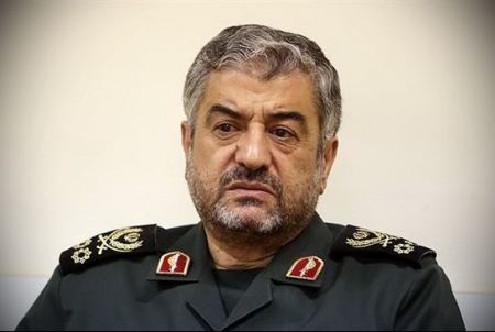 فرمانده کل سپاه درگذشت پدر سردار حاجی زاده را تسلیت گفت