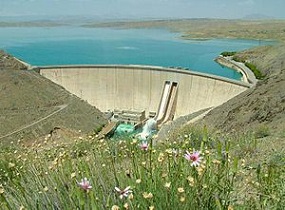ذخیره آب پشت سد زاینده رود فقط 139 میلیون مترمکعب است