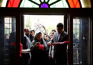 گشایش نمایشگاه تولیدات چرمی هنرآموزان صنایع دستی در اردبیل
