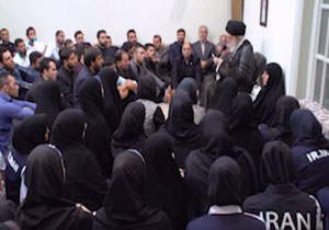 بیانات رهبر انقلاب درباره حضور با ارزش بانوان محجبه در میدان&zwnj;های ورزشی +فیلم