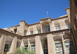 ادامه مرمت خانه تاریخی رمضانی در شهرستان سه قلعه
