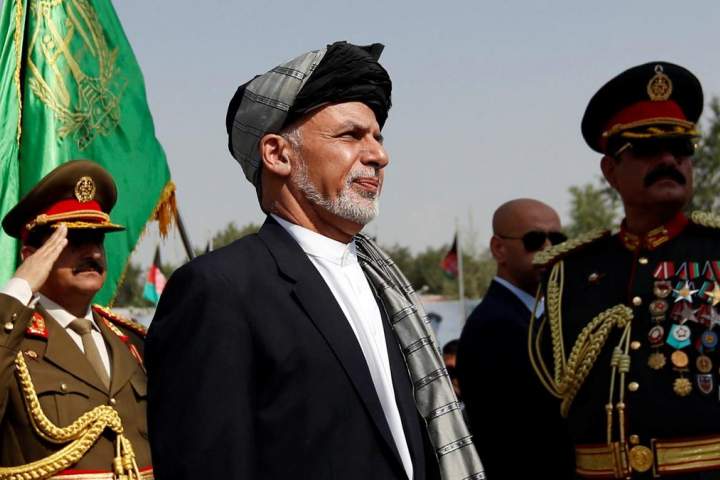 اصابت 2 راکت در نزدیکی محل نشست اشرف غنی در غزنی