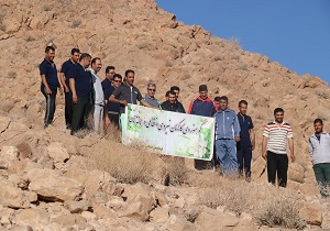 کوهنوردی به مناسبت هفته دفاع مقدس در خاتم