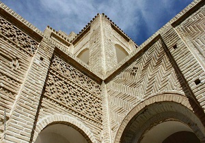 دانش آموزان و دانشجویان تحت پوشش کمیته امداد چشم انتظار حمایت خیران