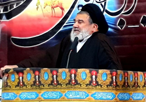انسان های بی بصیرت مهره هایی برای تحقق نقش های شوم دشمنان هستند
