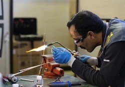 ارائه آموزش های مهارتی برای کمک به تحقق سیاست های اقتصاد مقاومتی