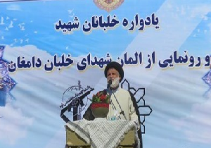 بزرگداشت خلبانان شهید ارتش در دامغان