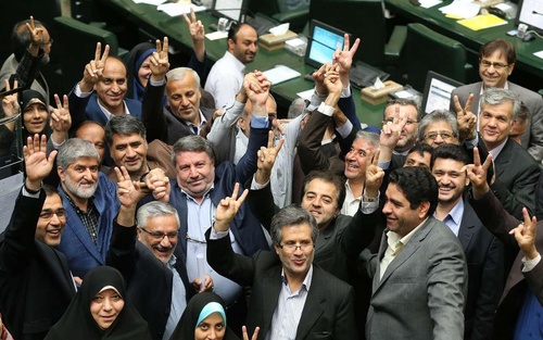 نمایندگان زیر بار تهدیدها نمی&zwnj;روند/خنگوی هیأت رئیسه مجلس از موج دوم پیامک&zwnj;ها علیه CFT می&zwnj;گوید