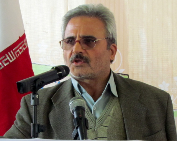 خانه کارگر با حضور شریعتمداری در وزارت کار مخالف نیست/شریعتمداری مدیر اجرایی توانمندی است