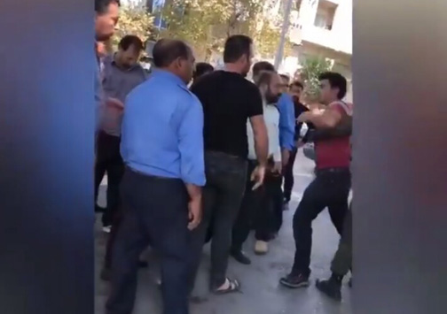 درگیری مأموران سد معبر شهرداری گرگان با یک دستفروش