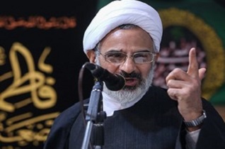 انسان باید متوجه خطراتی که او را تهدید می‌کند باشد