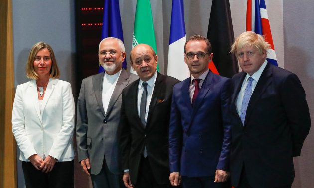 ایران همانند کاتالیزوی برای اتحادیه اروپا به منظور مقابله با قلدربازی آمریکا عمل کرد/شطرنج ماهرانه ایران برای تضعیف جایگاه دلار