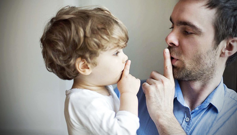 با کودکی که حرف زشت می زند چه کنیم؟