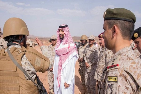 عربستان به تکاپو افتاد/ بازدید سرزده محمد بن سلمان از مرزهای جنوبی عربستان