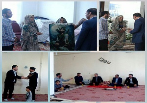 دیدار فرماندار هرسین با 3 زوج ناشنوای تحت پوشش اداره بهزیستی