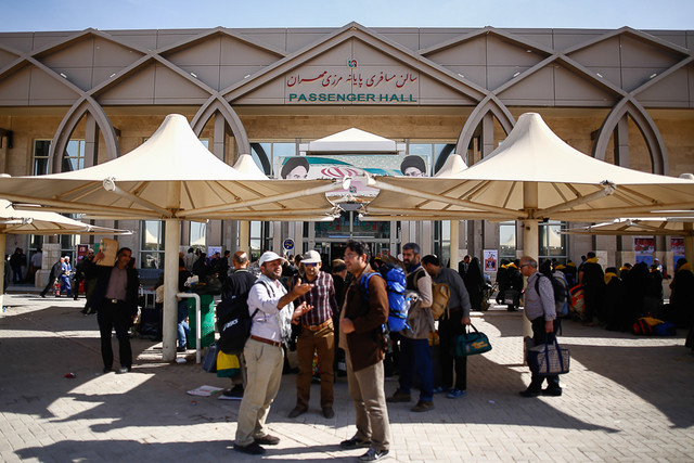 تردد زوار در جریان است