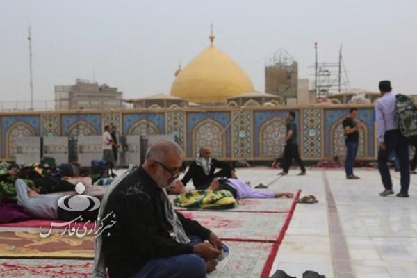 حضور زائران اربعین حسینی در صحن حضرت زهرا (س) + تصاویر