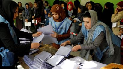 ناظرین انتخاباتی: شمارش ابتدایی آرا در غیاب ناظران صورت گرفته است