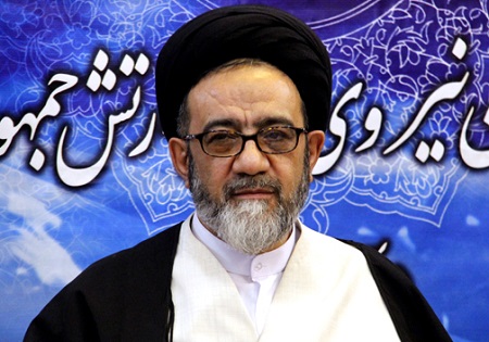 پذیرایی امام جمعه تبریز از زائران اربعین +فیلم