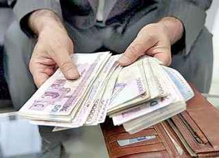 از کمک خرج دولت به حقوق بگیران تا بهبود وضع معیشت بازنشستگان!