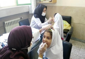 اجرای طرح وارنیش فلوراید برای ۹۹ هزار و ۵۰۰ دانش آموز