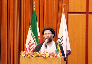 باید از هنر برای انعکاس پیام انقلاب اسلامی استفاده کرد