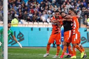 بارانی: پرسپوليس را ببريم یا نبريم، به من ناسزا مى گويند/ هواداران استقلال به من لطف دارند