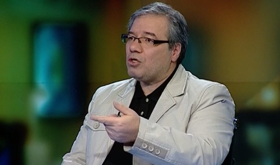 یییی