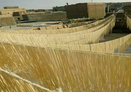 بوی رشته محلی درکوچه پس کوچه&zwnj;های شهرستان هوراند/ اَریشته نام یکی از غذا&zwnj;های محلی درآذربایجان شرقی