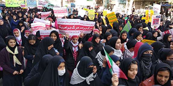 آغاز راهپیمایی ۱۳ آبان در  زنجان +تصاویر