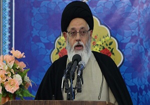 فروپاشی قدرت استکبار به برکت استکبار ستیزی ملت ایران است