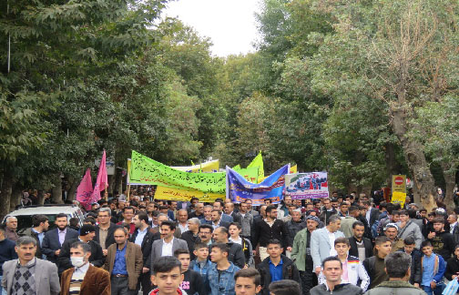 برگزاری راهپیمایی 13 آبان در مهاباد + تصاویر