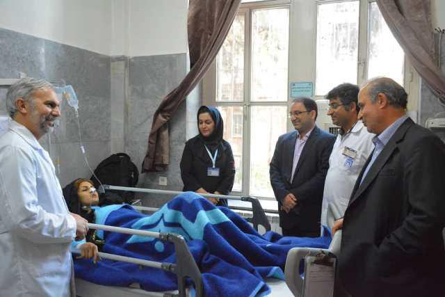 رئیس فدراسیون از ملی&zwnj;پوش مصدوم فوتبال بانوان عیادت کرد