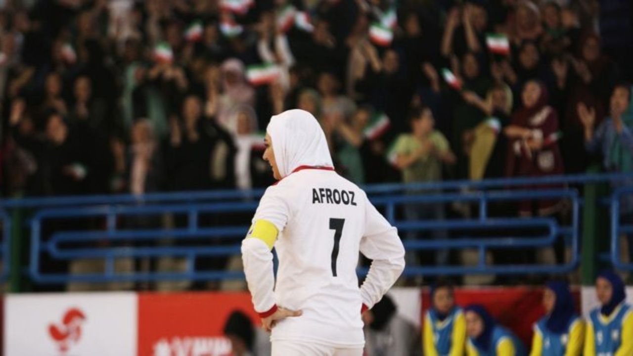 آگهی تبلیغاتی به همراه نفرت پراکنی/ عرق شرم بر پیشانی سینما