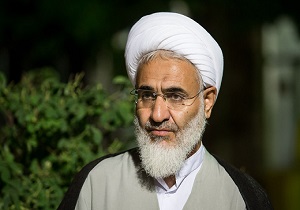 انتقاد امام جمعه قزوین از معاون رییس جمهور