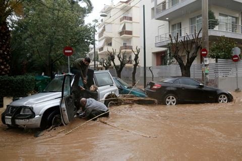 شمار قربانیان طوفان در ایتالیا به ۳۴ نفر رسید