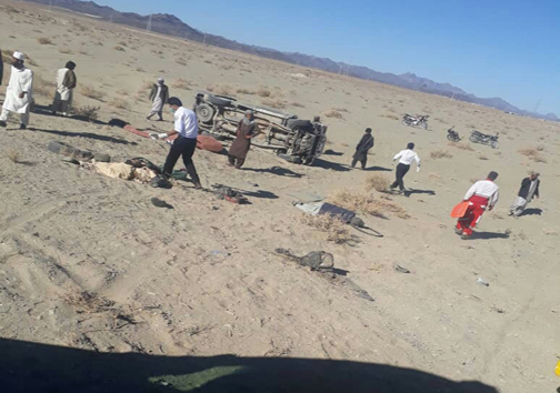 قاچاق انسان در سراوان حادثه آفرید/۸نفرکشته ومجروح شدند+ عکس