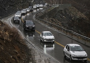 لزوم رعایت سرعت مطمئنه در حین رانندگی در فصل بارندگی