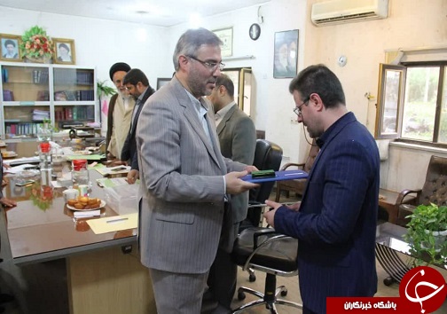 تقدیر از کارمندان نمونه دادگستری خوزستان