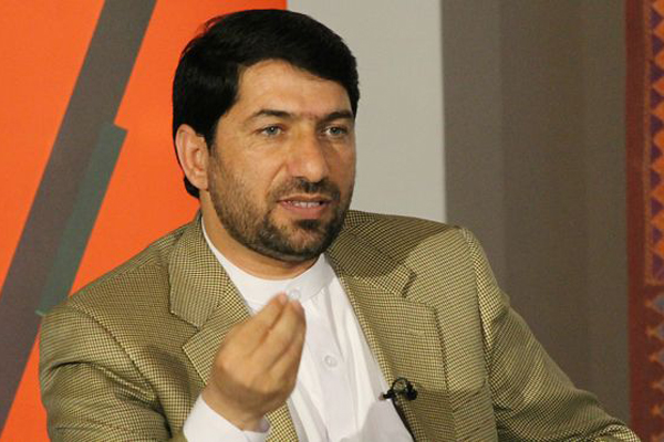 رئیس دبیرخانه شورای عالی صلح افغانستان استعفا کرد