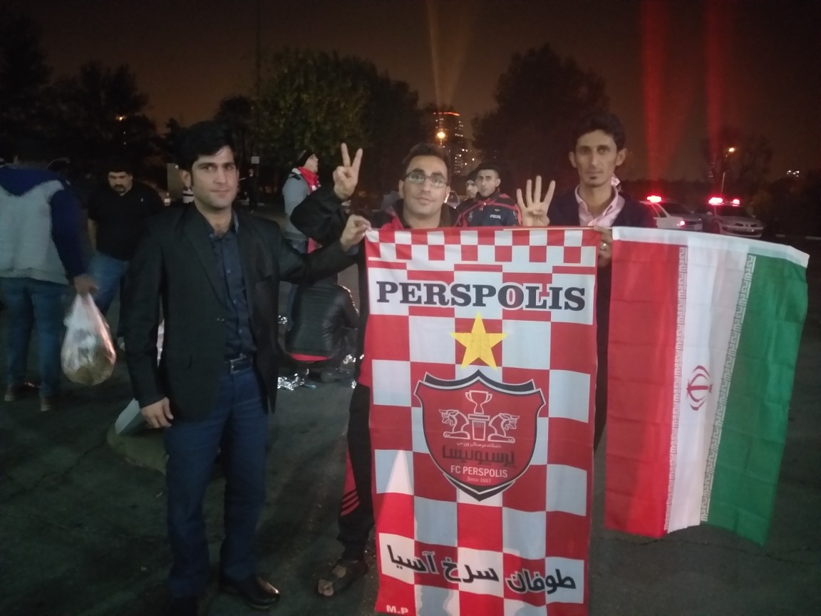 از حضور کودک ۲ ساله در ورزشگاه آزادی تا بازار داغ دست&zwnj;فروش&zwnj;ها