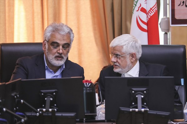 دانشجویان طعمه اختلافات دانشگاه آزاد و وزارت بهداشت / کمیسیون آموزش و تحقیقات به دادخواهی از داوطلبان پزشکی آمد