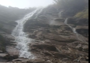 فیلمی از آبشار جذاب در روستای جواهرده