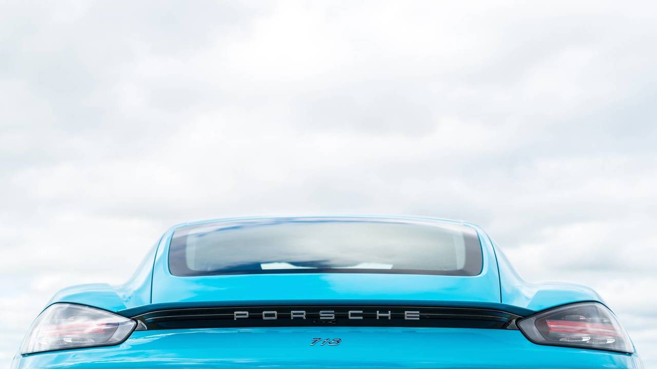 شرکت پورشه اتومبیل نسل جدید خود را با نام Porsche 718 Cayman معرفی کرد +تصاویر