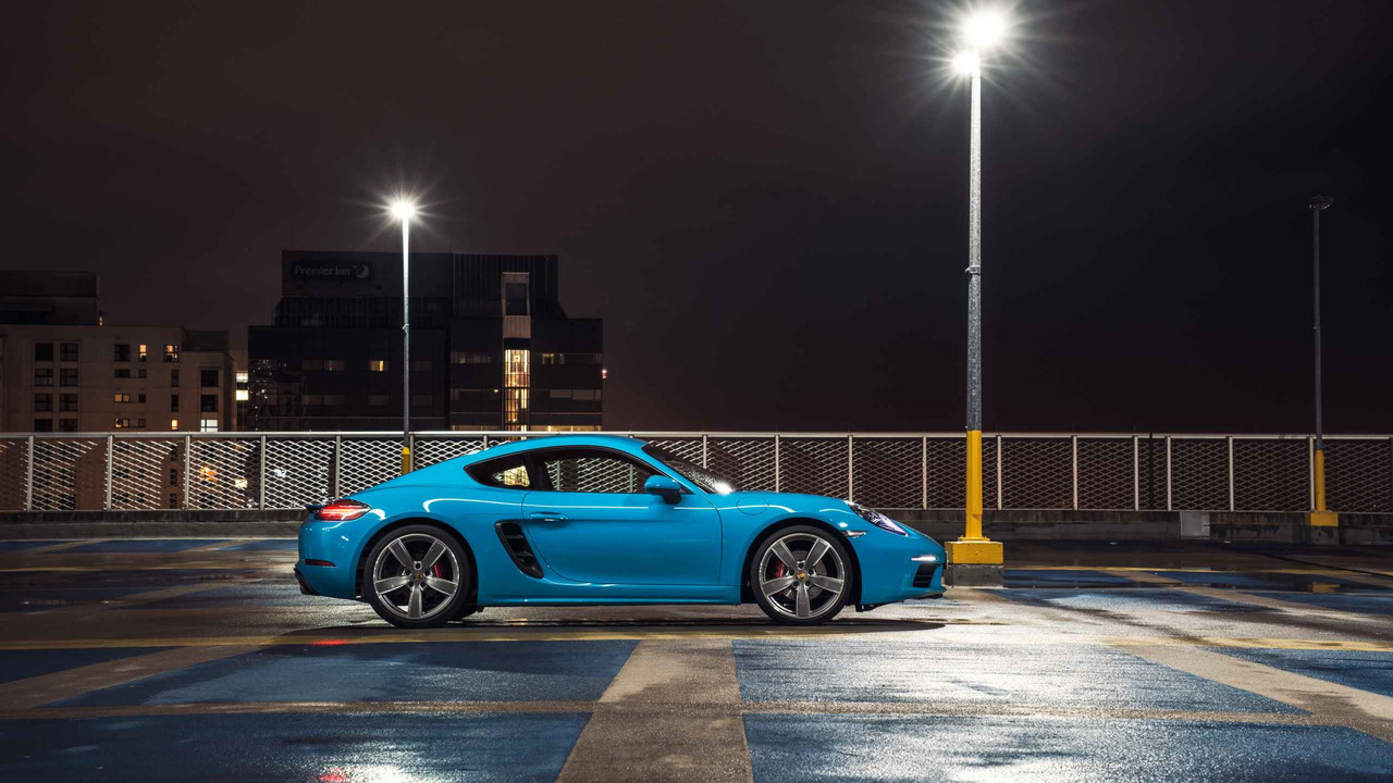شرکت پورشه اتومبیل نسل جدید خود را با نام Porsche 718 Cayman معرفی کرد +تصاویر