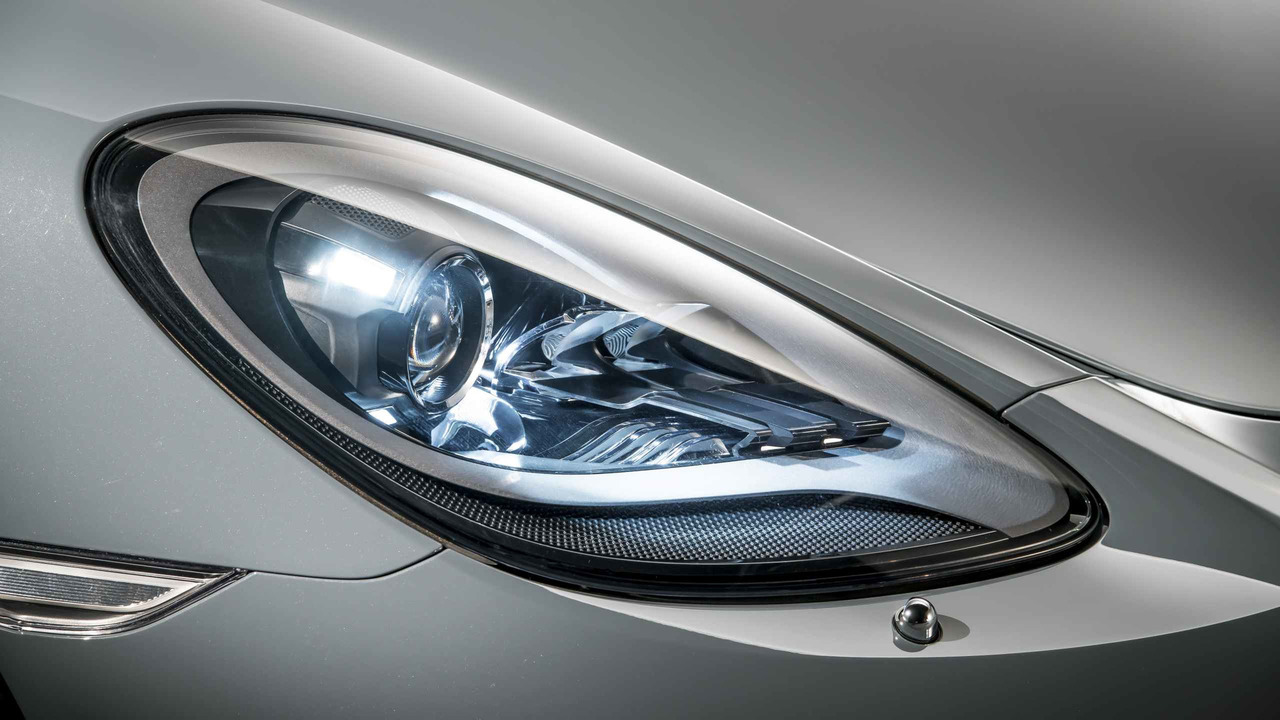 شرکت پورشه اتومبیل نسل جدید خود را با نام Porsche 718 Cayman معرفی کرد +تصاویر