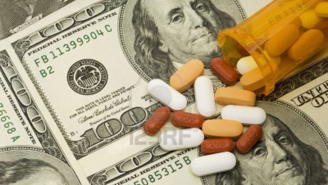 قول مسئولان دولتی برای تامین ارز دولتی تجهیزات پزشکی/برخورد با سودجویان بازار سلامت