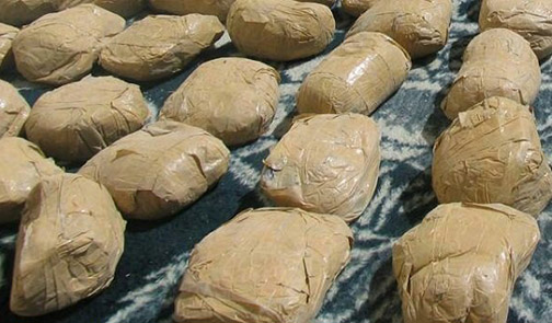 کشف بیش از ۲۴۰ کیلوگرم مواد افیونی در گلستان/قاچاقچیان در دام قانون افتادند