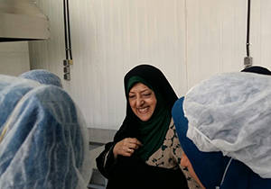 بازدید معاون رئیس جمهور از موسسه زنان سرپرست خانوار/فعالیت ۱۵۰ نفر در موسسه ریحانه