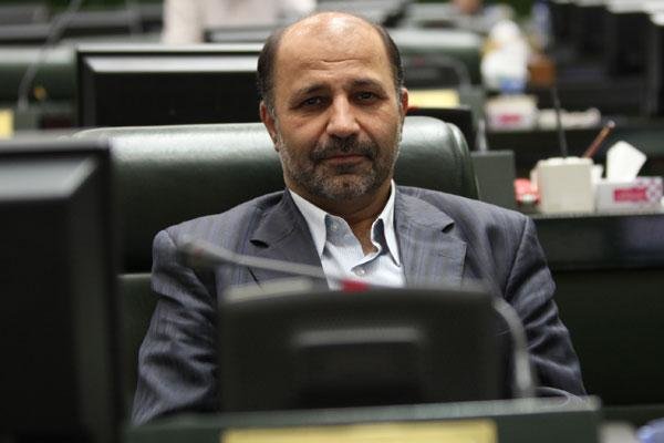 وزارت نفت ساختار نوینی برای عرضه نفت در بورس کالا ندارد